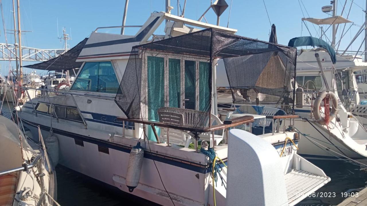 Encantador Barco En Barcelona Sant Adrià de Besòs Exteriör bild